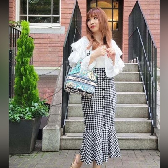 Mermaid Hem Skirt with suspenders Houndstooth Print - Picture 5 of 9